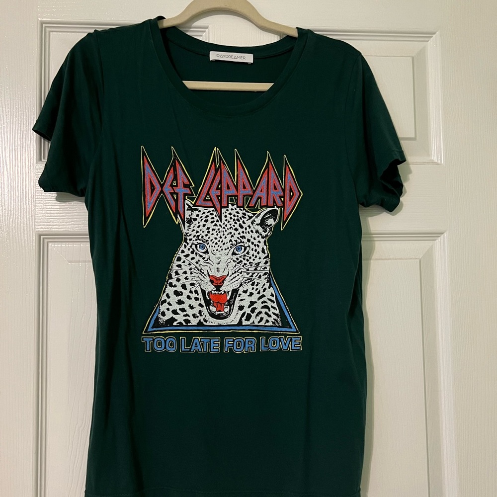 Daydreamer Def Lepard Emerald T-Shirt size  S